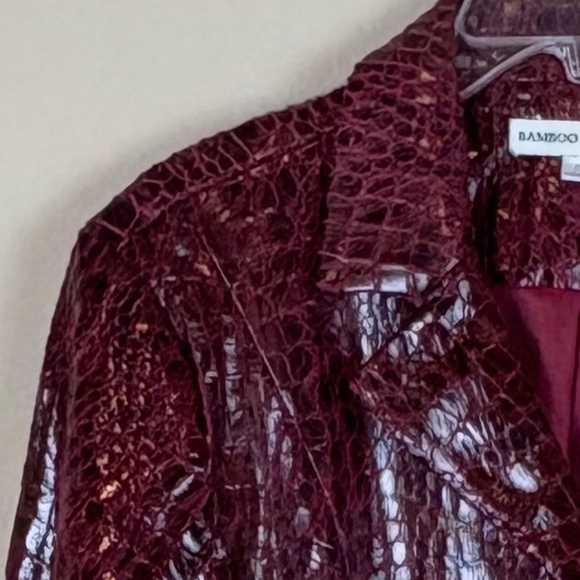 Bamboo Traders Maroon/Wine Faux Leather Reptile Print Lined Button Up Jacket - Picture 4 of 8
